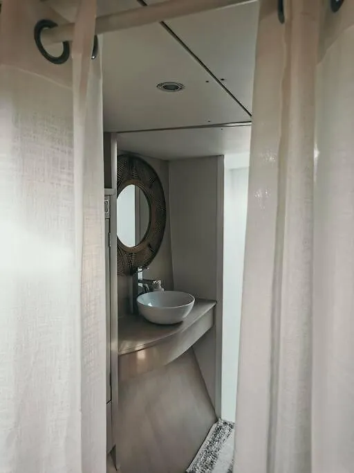 Catamaran Tout Confort Sur La Baie De Deshaies Hotel 0*,  Guadeloupe