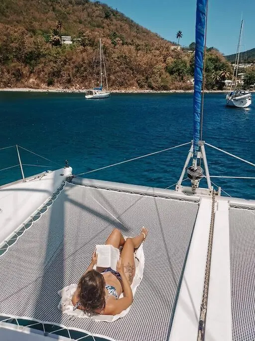Catamaran Tout Confort Sur La Baie De Deshaies Hotel